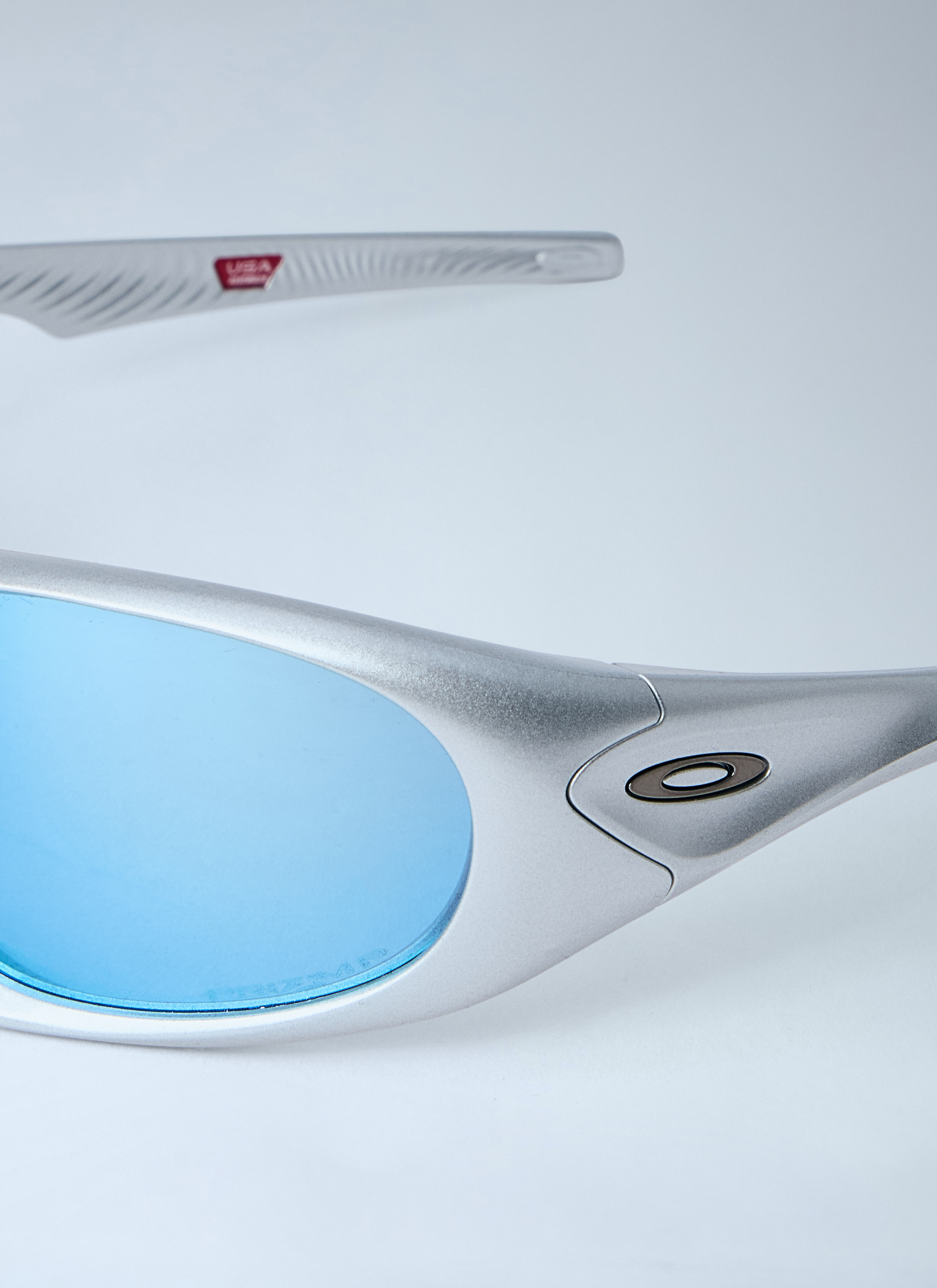 Oakley スポーツサングラス シルバー Oakley レディース ネオフォルマ サングラス の シルバー | LN-CC®