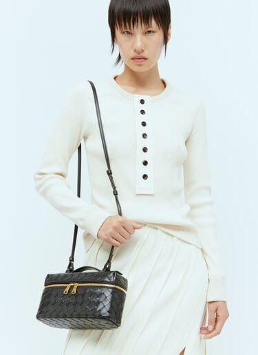 Bottega Veneta Intrecciato Shoulder Bag Black bov0256044