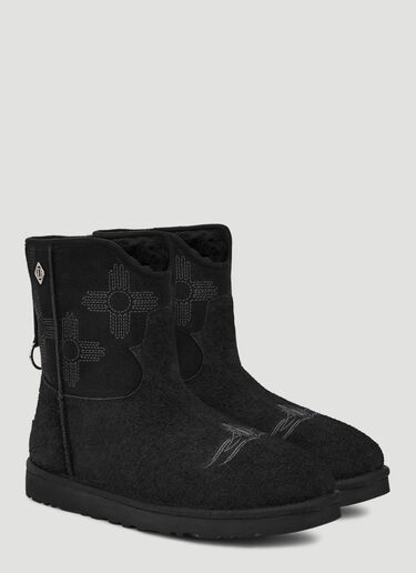 UGG x Children of the Discordance クラシック ショートブーツ ブラック ugc0151001