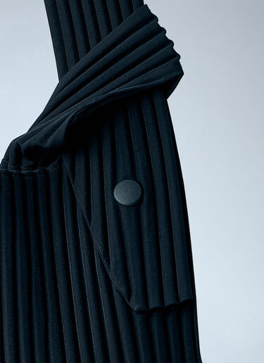 Homme Plissé Issey Miyake Umbrella Pleats Bag Black hmp0166024