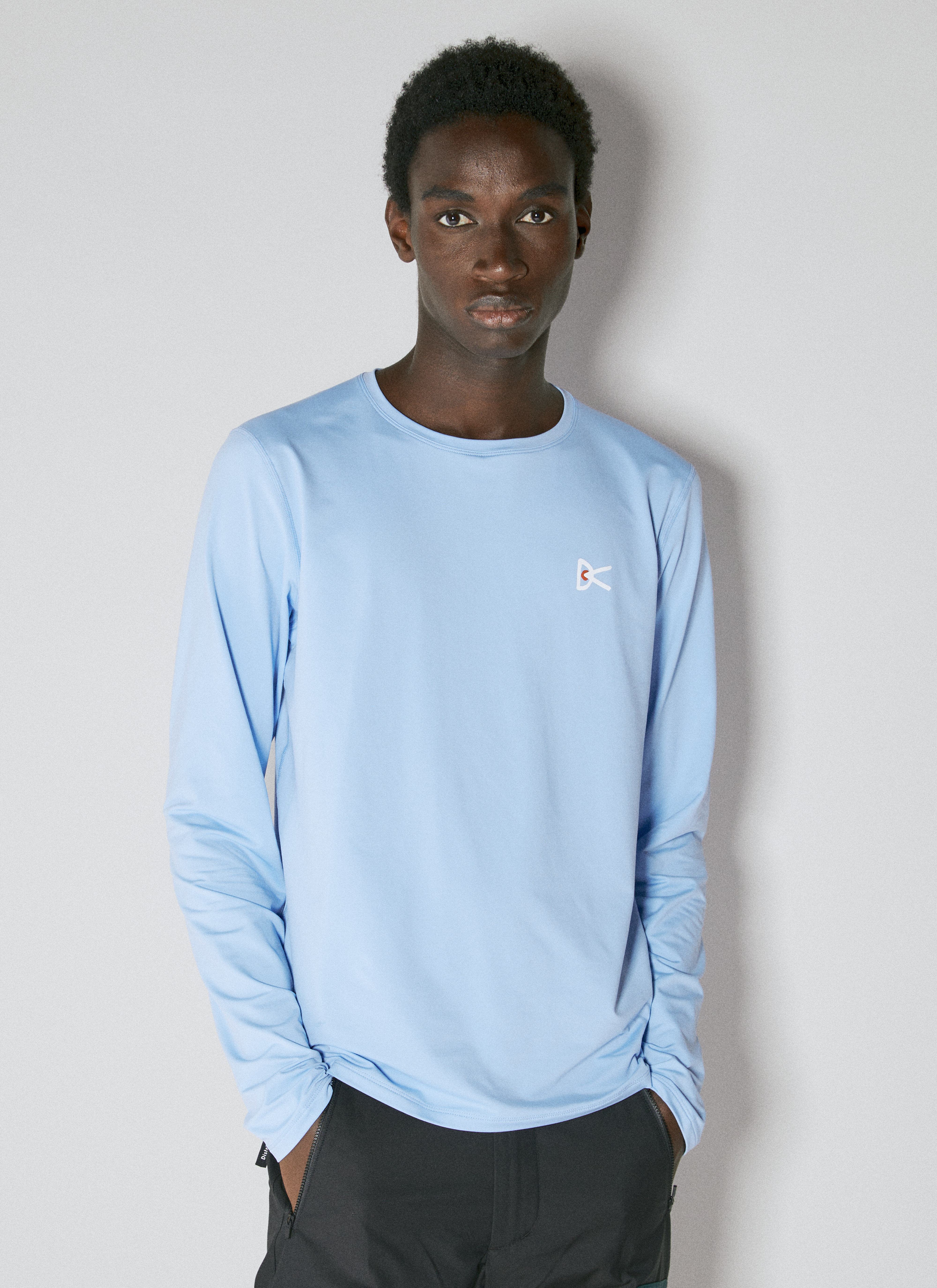 Lightweight base layer outlet