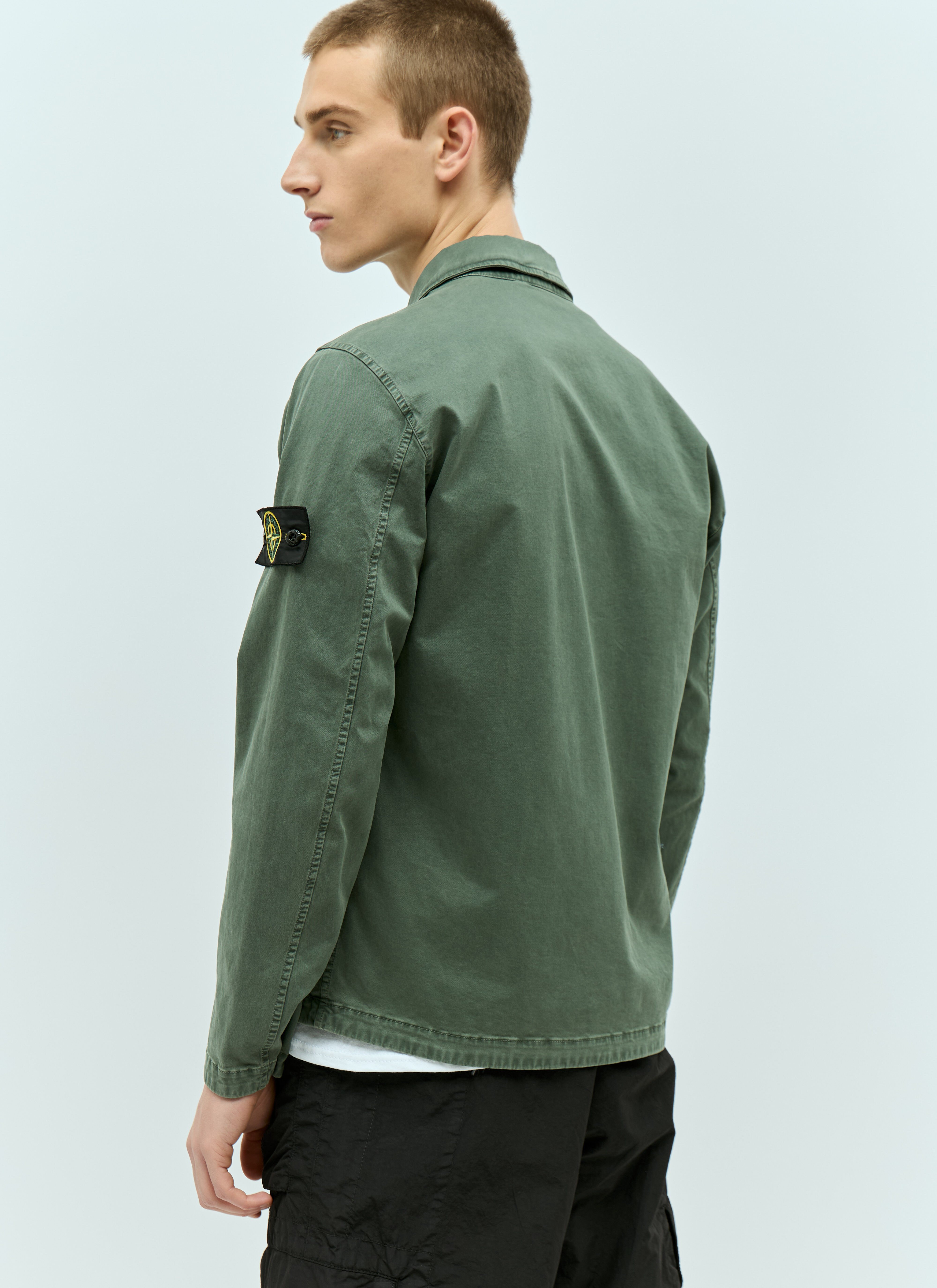 Stone Island Men s Overshirt With Signature Compass Patch in Green