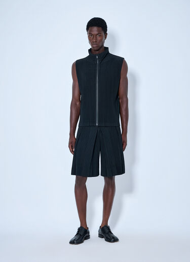 LN-CC® - Homme Plissé Issey Miyake: ノースリーブ リブ編みジレ - 黒 Homme Plissé Issey Miyake ノースリーブ リブ編みジレ 黒 hmp0165001