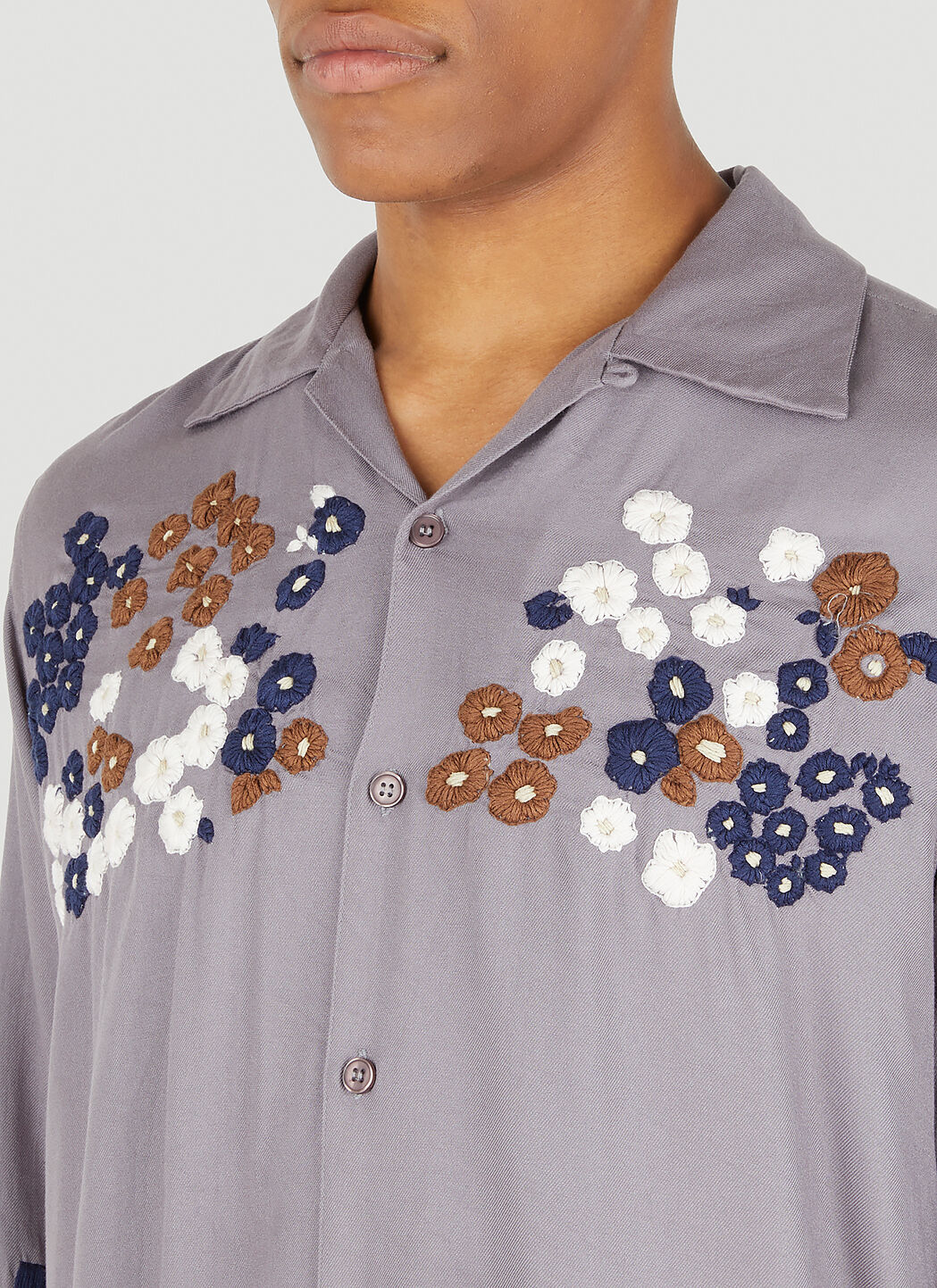 NOMA t.d. Flower Hand Embroidery Shirt in Grey | LN-CC®