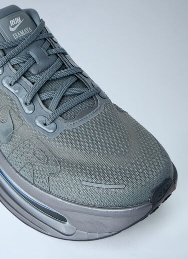 LN-CC® - Nike x Isamaya Ffrench: Vomero Premium Sneakers - Grey Nike x Isamaya Ffrench Vomero Premium Sneakers Grey nik0364043