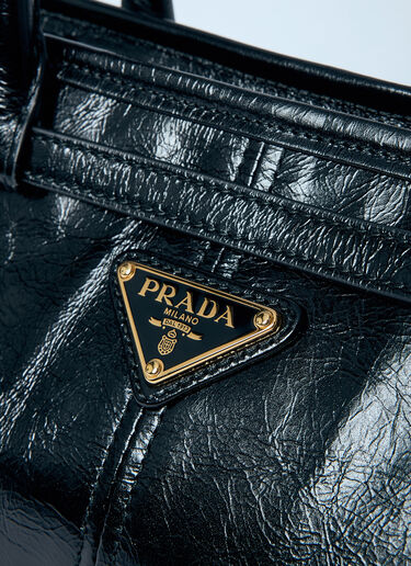 Prada ミディアム レザーハンドバッグ ブラック pra0260033