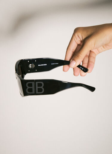 Balenciaga Bossy Rectangle Sunglasses Black bcs0357008