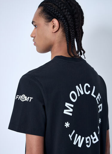 Moncler x FRGMT Hiroshi Fujiwara 徽标图案 T 恤 黑色 mfr0160057