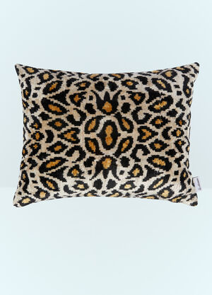Les Ottomans Leopard Print Velvet Cushion White wps0691173