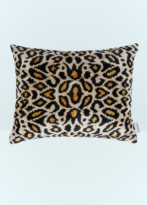 Les Ottomans Leopard Print Velvet Cushion Silver wps0691103