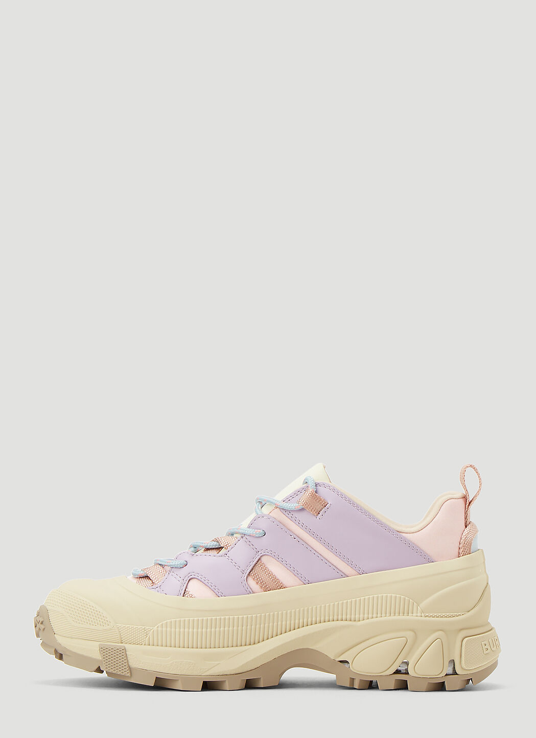 Burberry arthur sneaker 09 top