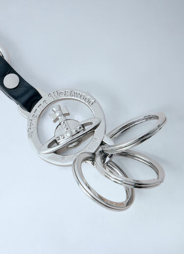 LN-CC® - Vivienne Westwood: Orb Medallion Keyring - Silver Vivienne Westwood Orb Medallion Keyring Silver vvw0166013