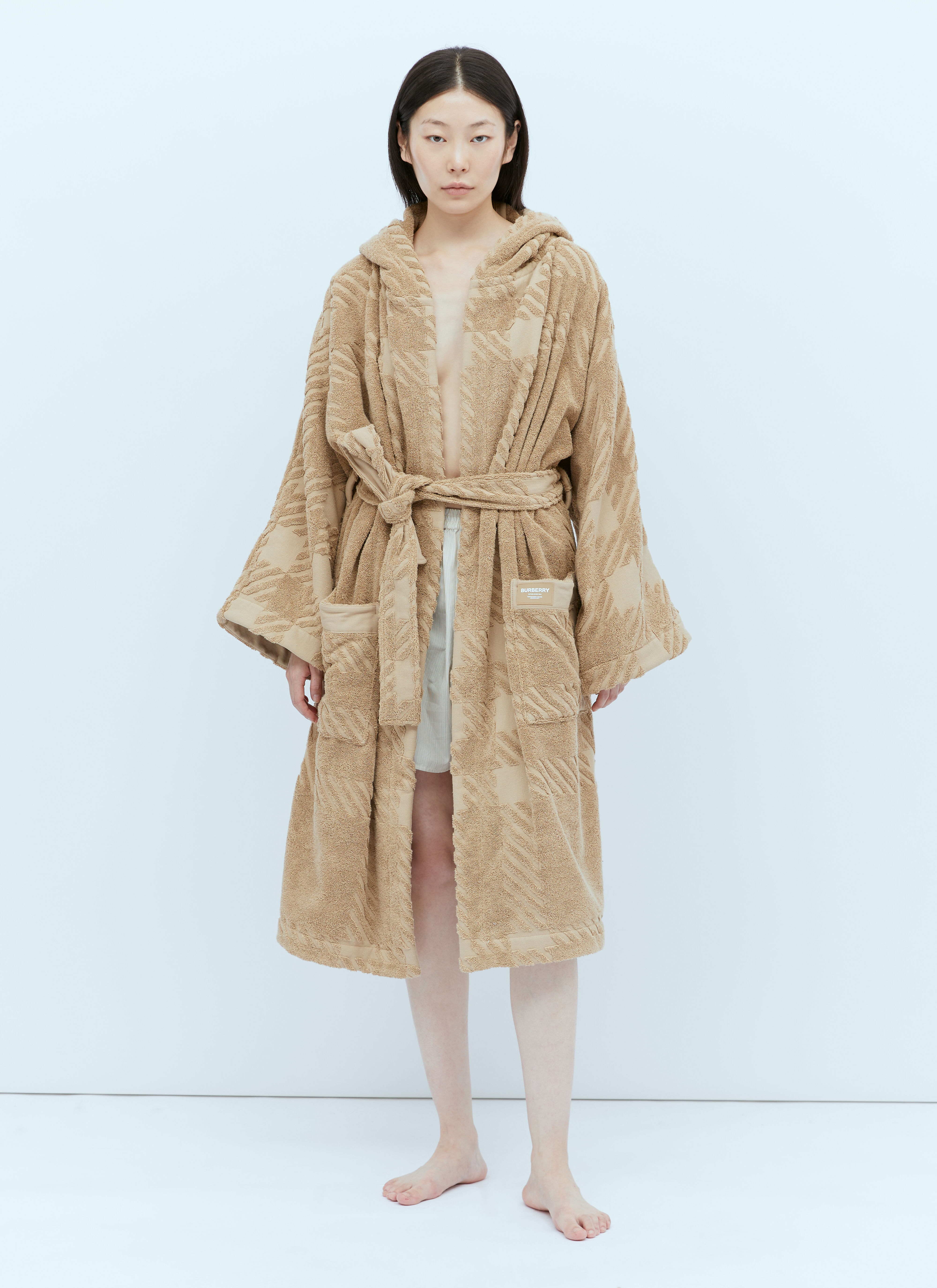 Burberry Check Cotton Jacquard Hooded Robe in Beige fur Damen LN CC