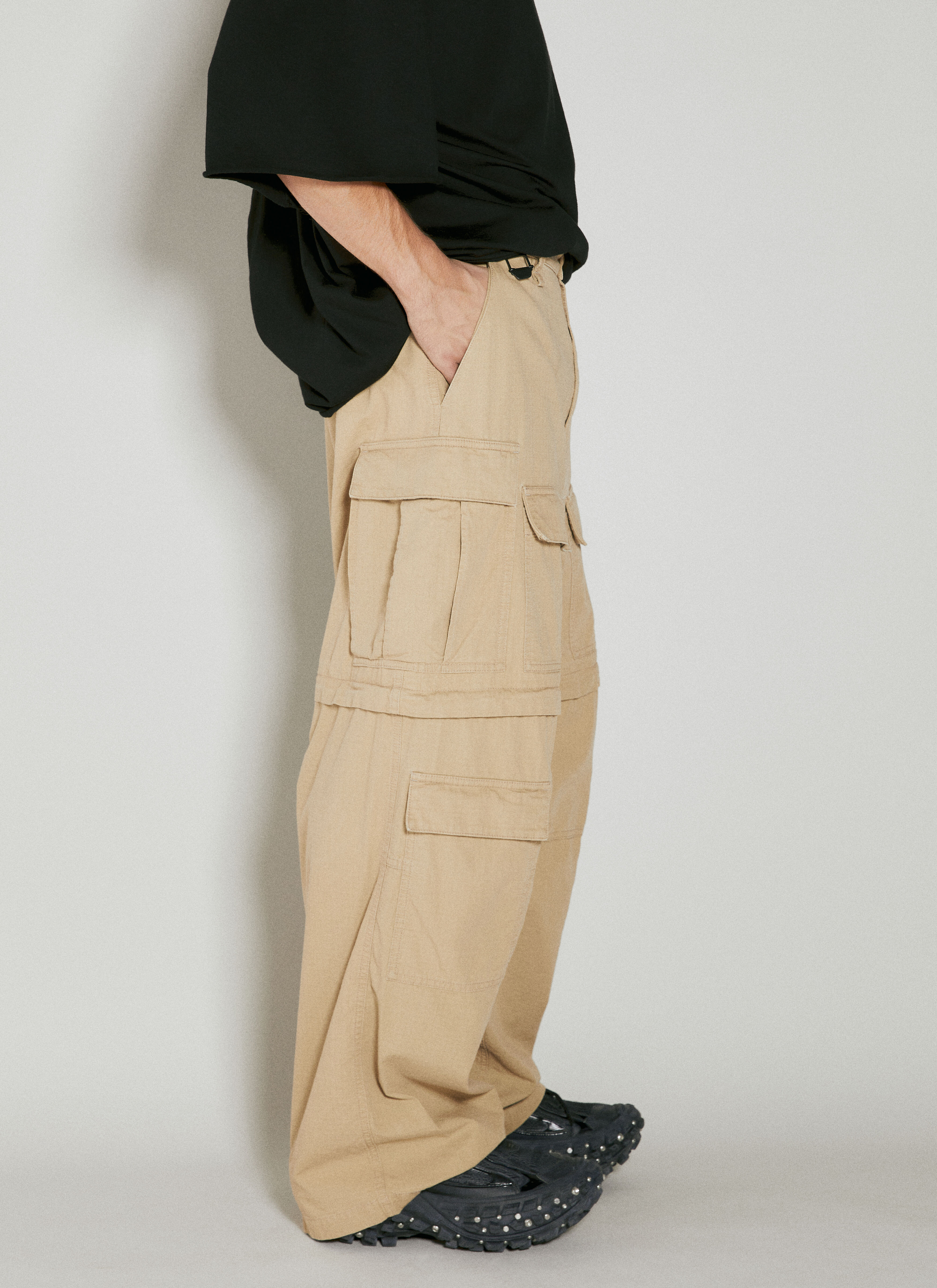 Balenciaga Men s Large Cargo Pants in Beige LN CC