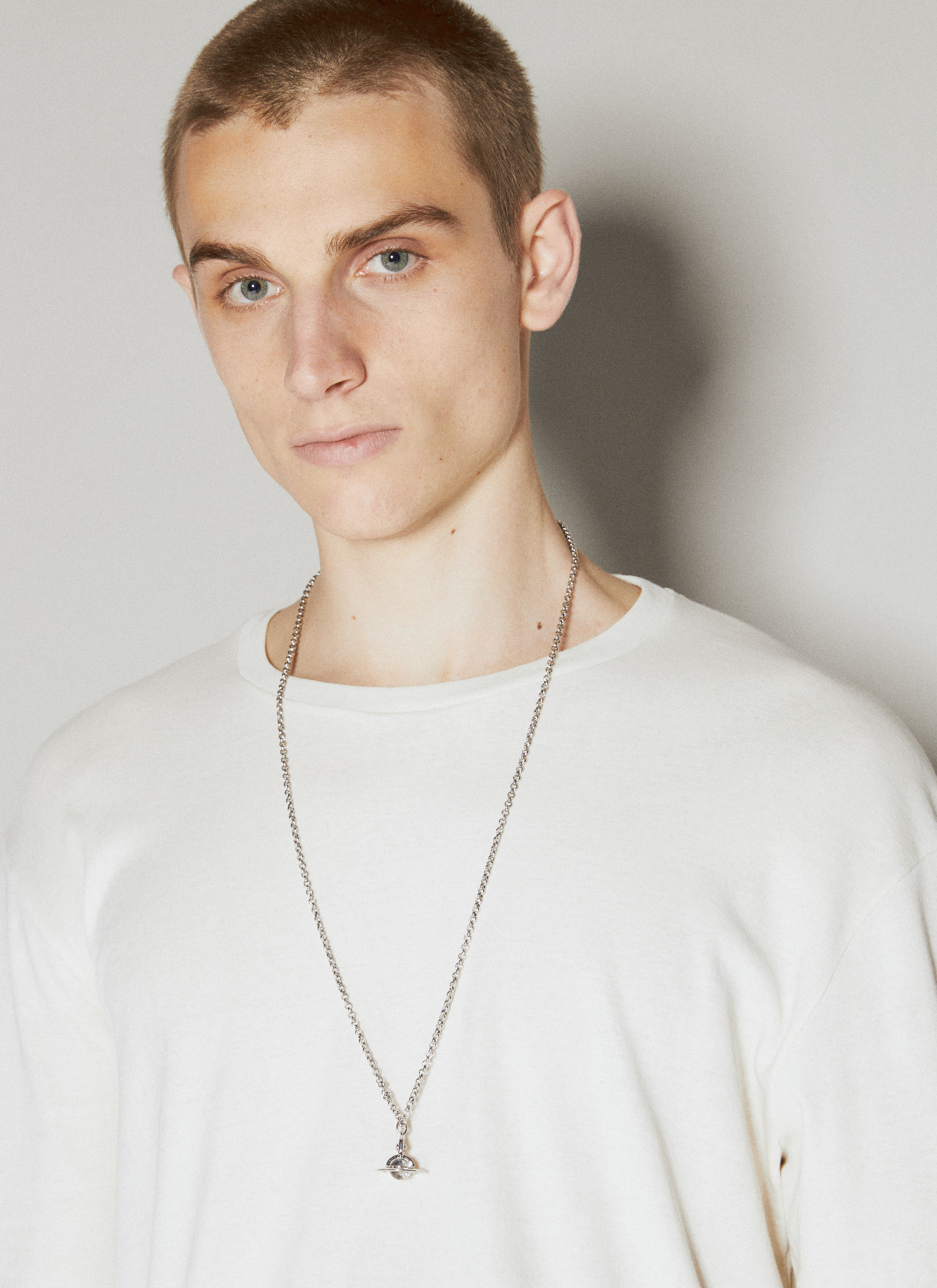 Vivienne westwood tiny orb necklace hotsell