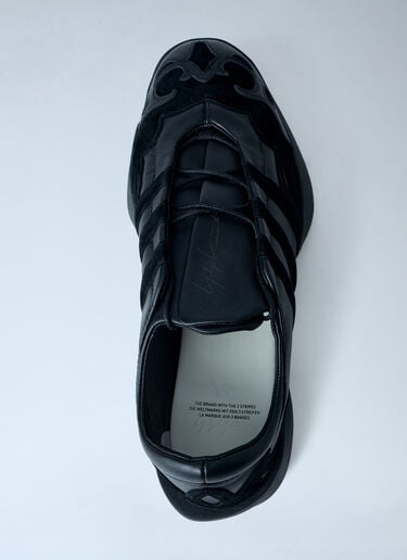 Y-3 Regu 2002 Sneakers Black yyy0164019