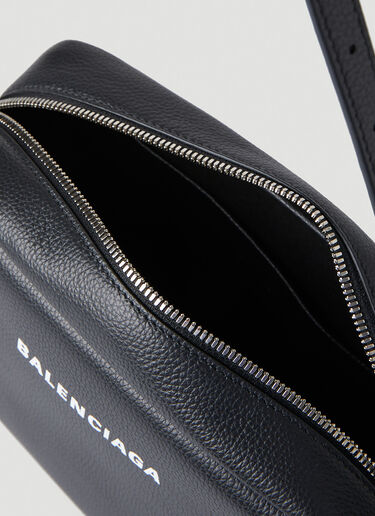 Balenciaga Everyday Medium Camera Crossbody Bag Black bal0247064