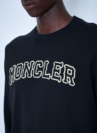 Moncler Logo Motif Sweatshirt Black mon0165057
