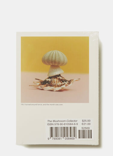 Books The Mushroom Collector by Jason Fulford Black dbn0590024