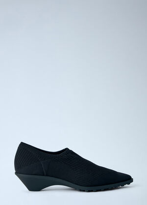 Camper x Issey Miyake Anna Ribbed Pointed-Toe Loafers Black cim0266011