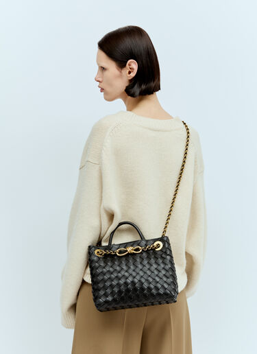 Bottega Veneta 스몰 체인 안디아모 핸드백 블랙 bov0256013