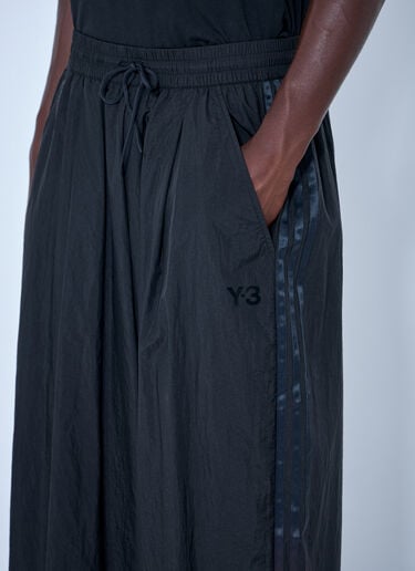 LN-CC® - Y-3: Gradient 3-Stripes Nylon Pants - Black Y-3 Gradient 3-Stripes Nylon Pants Black yyy0165004