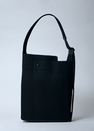 Homme Plissé Issey Miyake Utility Shoulder Bag Black hmp0160011
