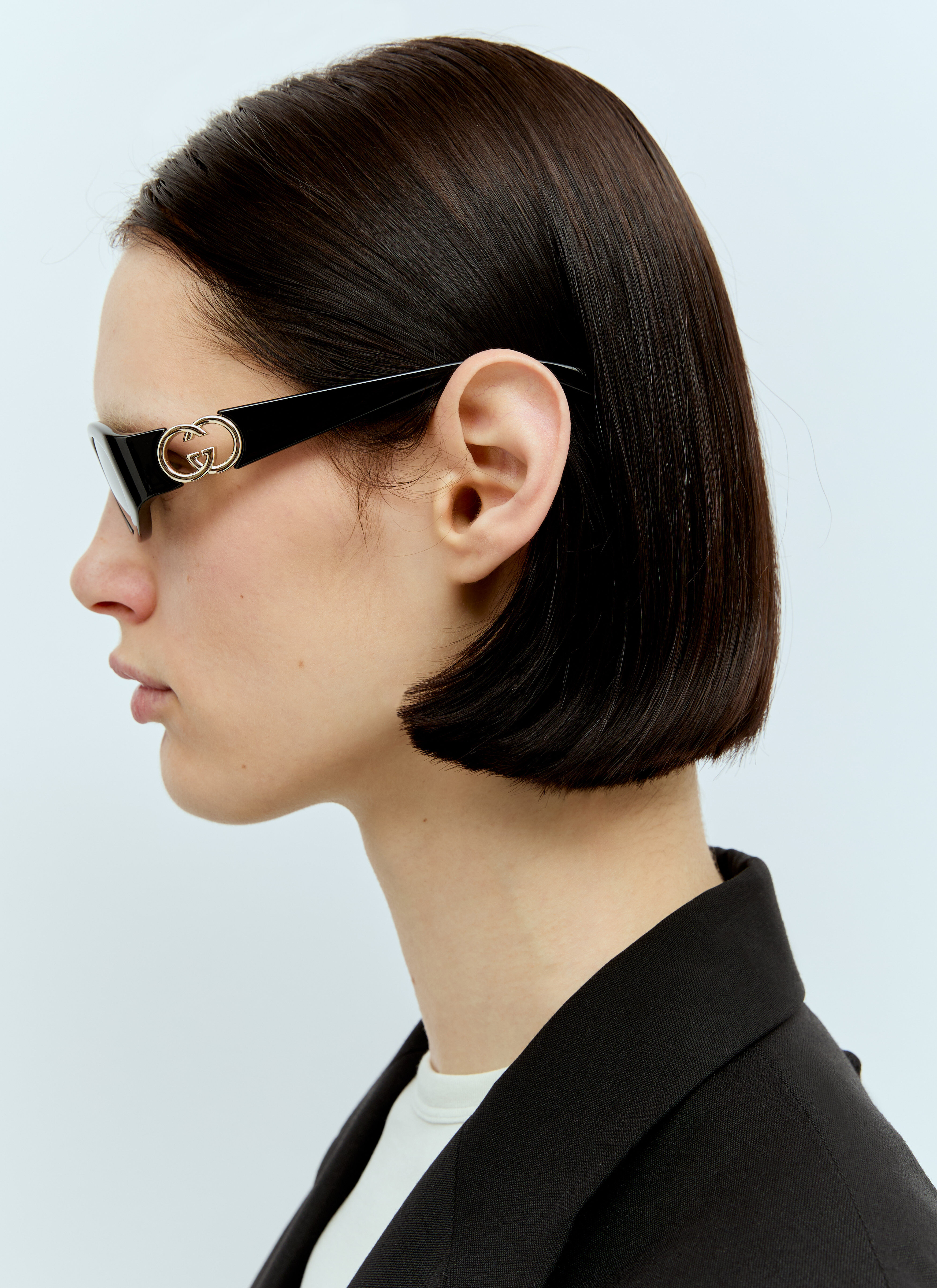 Gucci Women's' Oval Frame Sunglasses in Black | LN-CC®