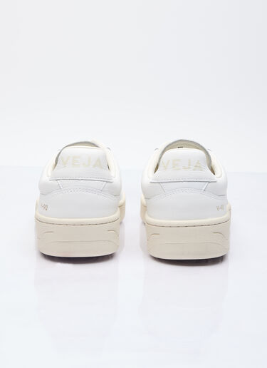 V-90 Leather Sneakers Veja V-90 Leather Sneakers White vej0354001