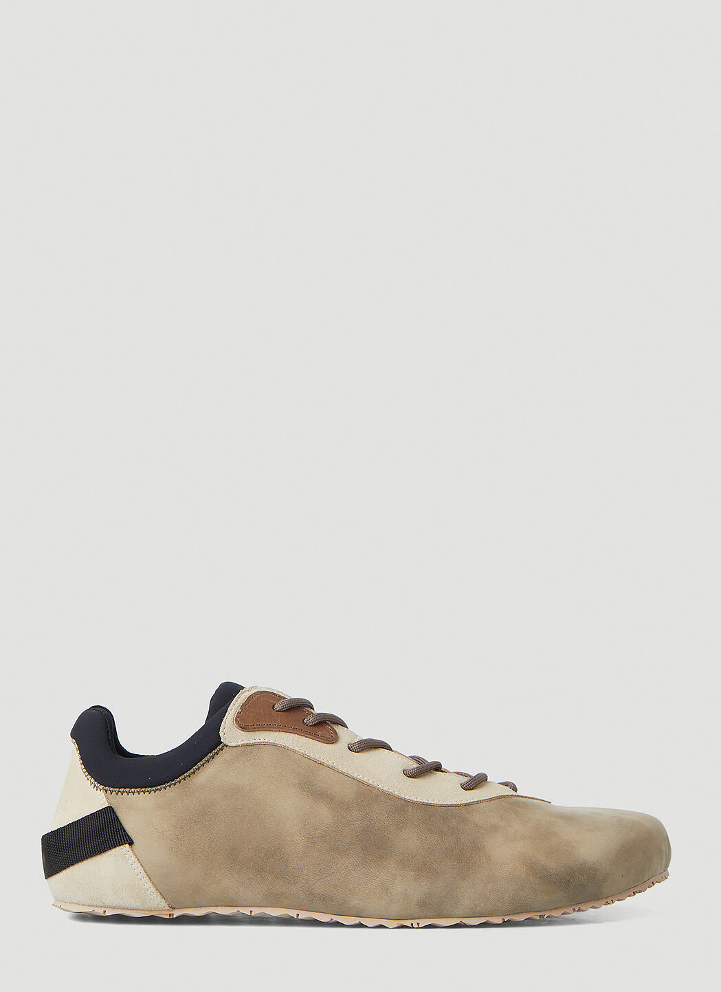 Les cheap chaussures sneakers