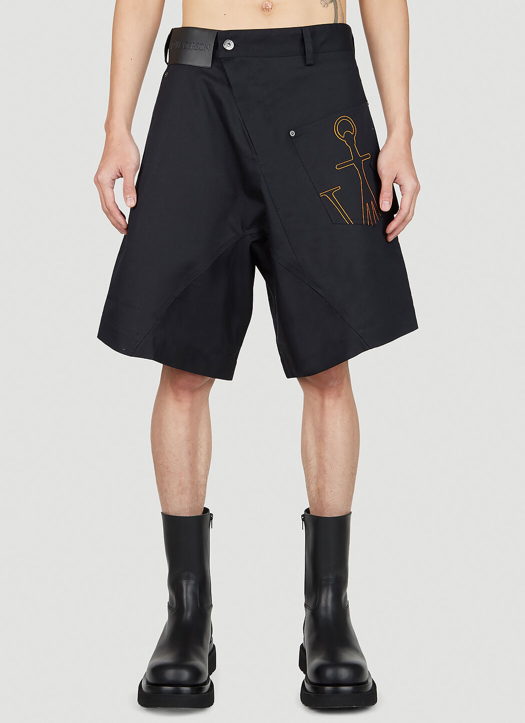 JW Anderson Twisted Shorts in Black LN CC