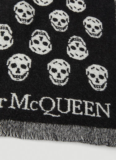 Alexander McQueen Reversible Skull Scarf Black amq0146065