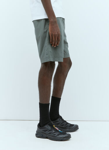 Stone Island 로고 패치 버뮤다 쇼츠 그린 sto0156055