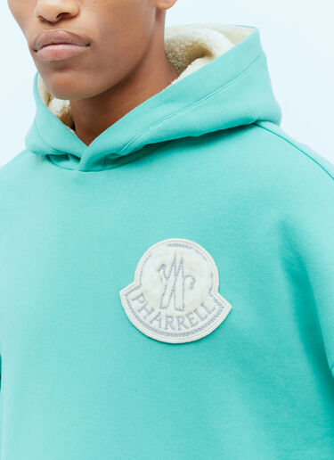 Moncler x Pharrell Williams 로고 패치 후드 스웨트셔츠 블루 mpw0354007