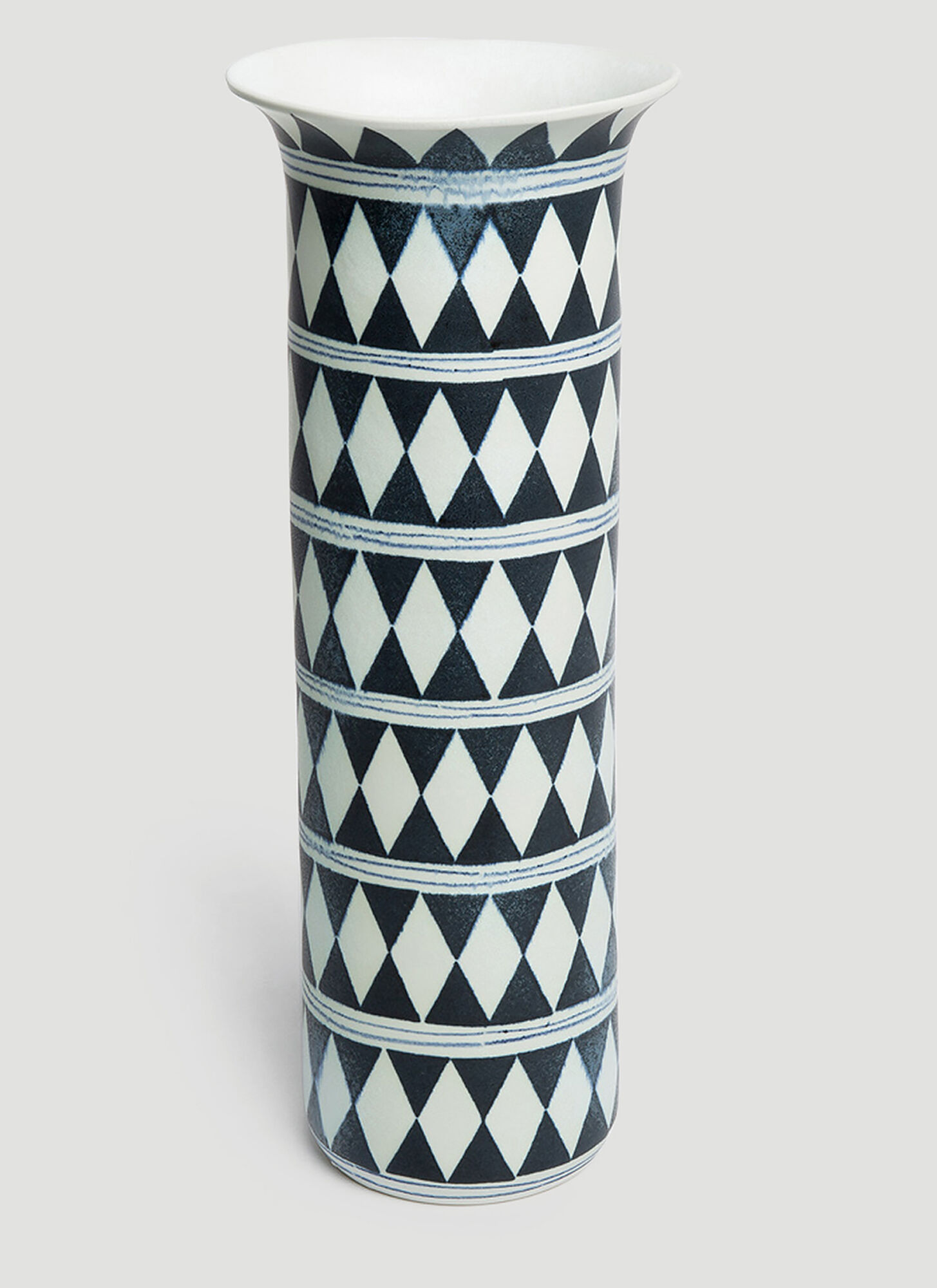 L'objet Tribal Diamond Vase In Black