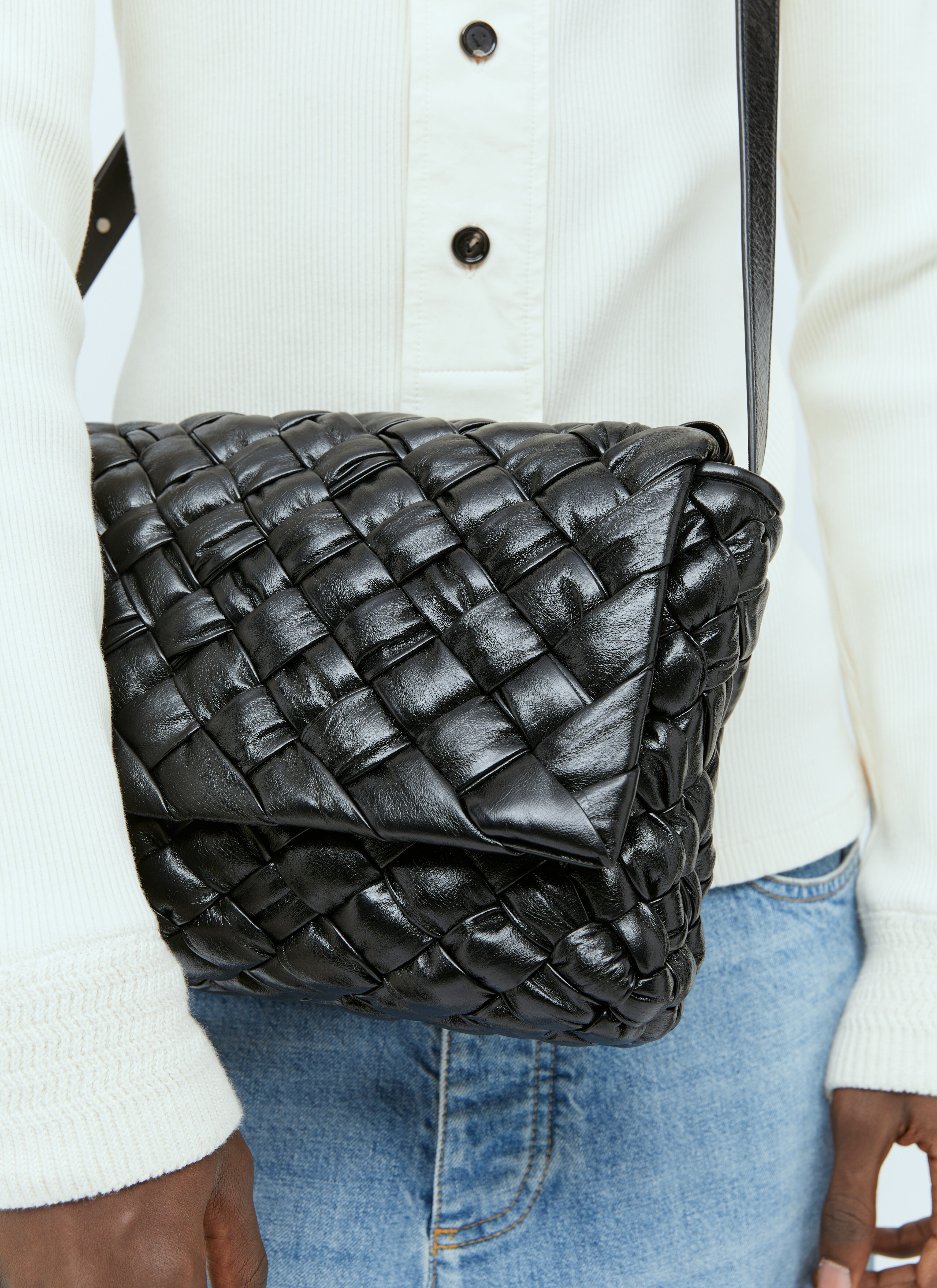 Bottega Veneta Men s Rumple Messenger Bag in Black LN CC
