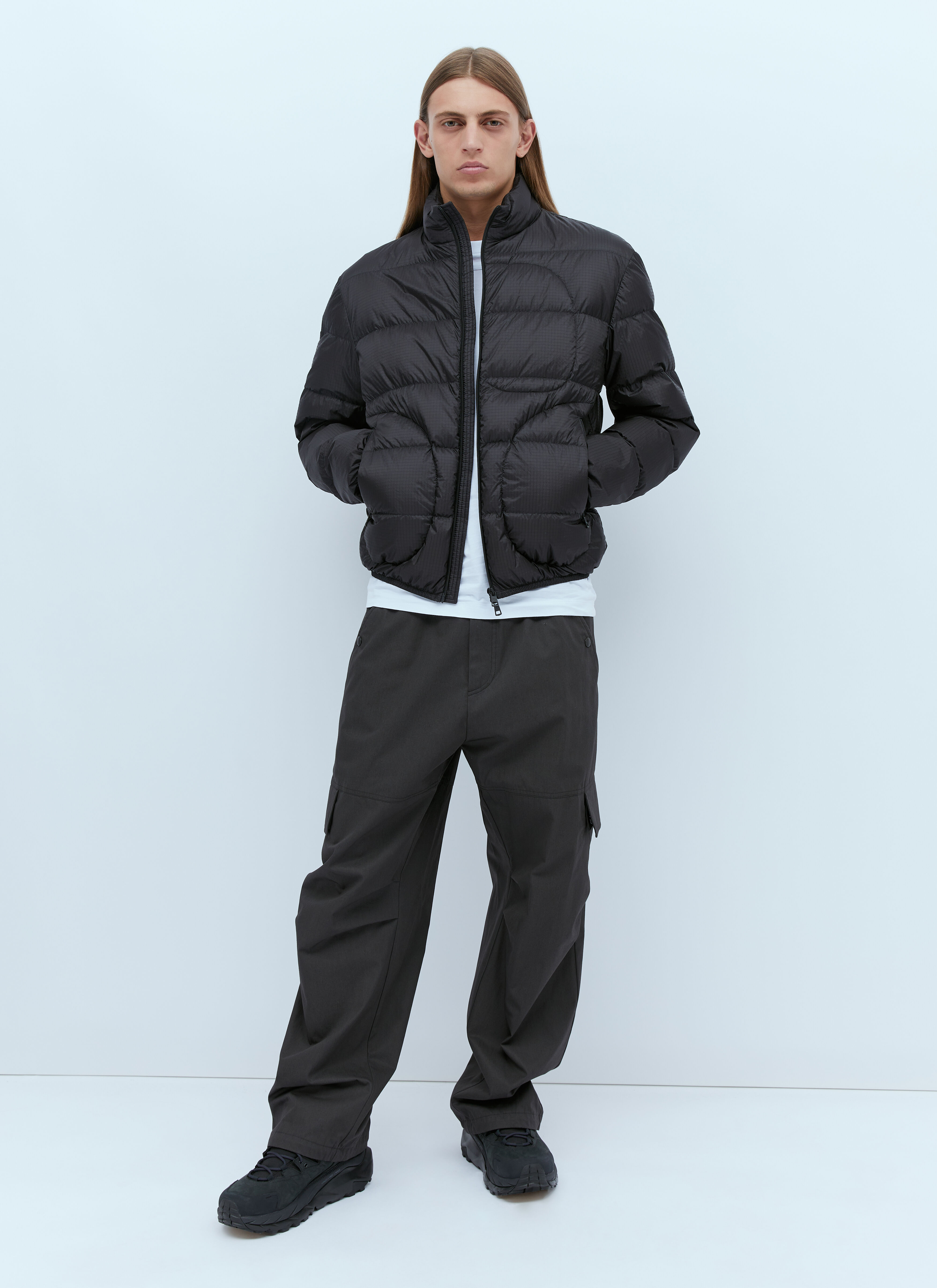 Moncler Heze Short Down Jacket in Black LN CC
