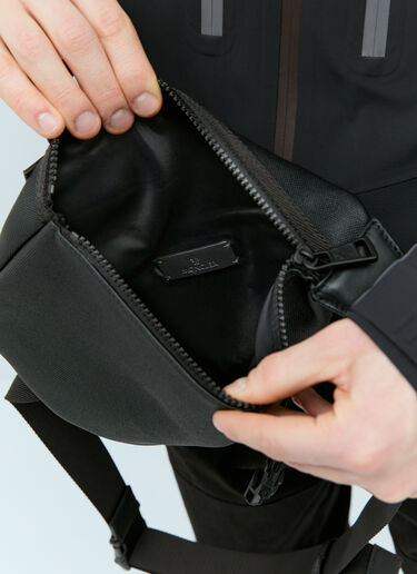 Moncler Nakoa Triangle Crossbody Bag Black mon0158036