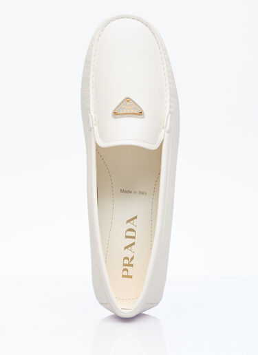 Prada Driver Leather Loafers Beige pra0256018