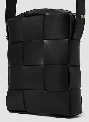 Cassette Structured Zipped Phone Pouch Bottega Veneta Cassette Structured Zipped Phone Pouch Black bov0154021