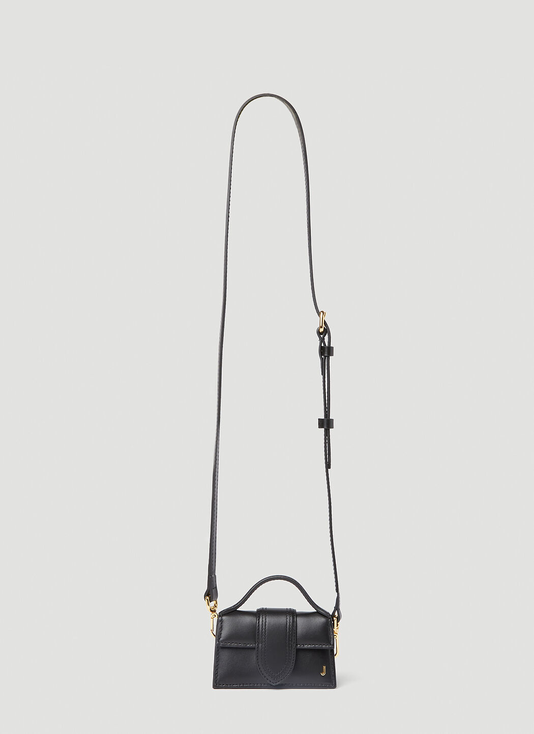 ファッションシーンで話題のこれから流行るブランド12選 Petit Le Jacquemus Bambino LN-CC Bag| Shoulder バッグ
