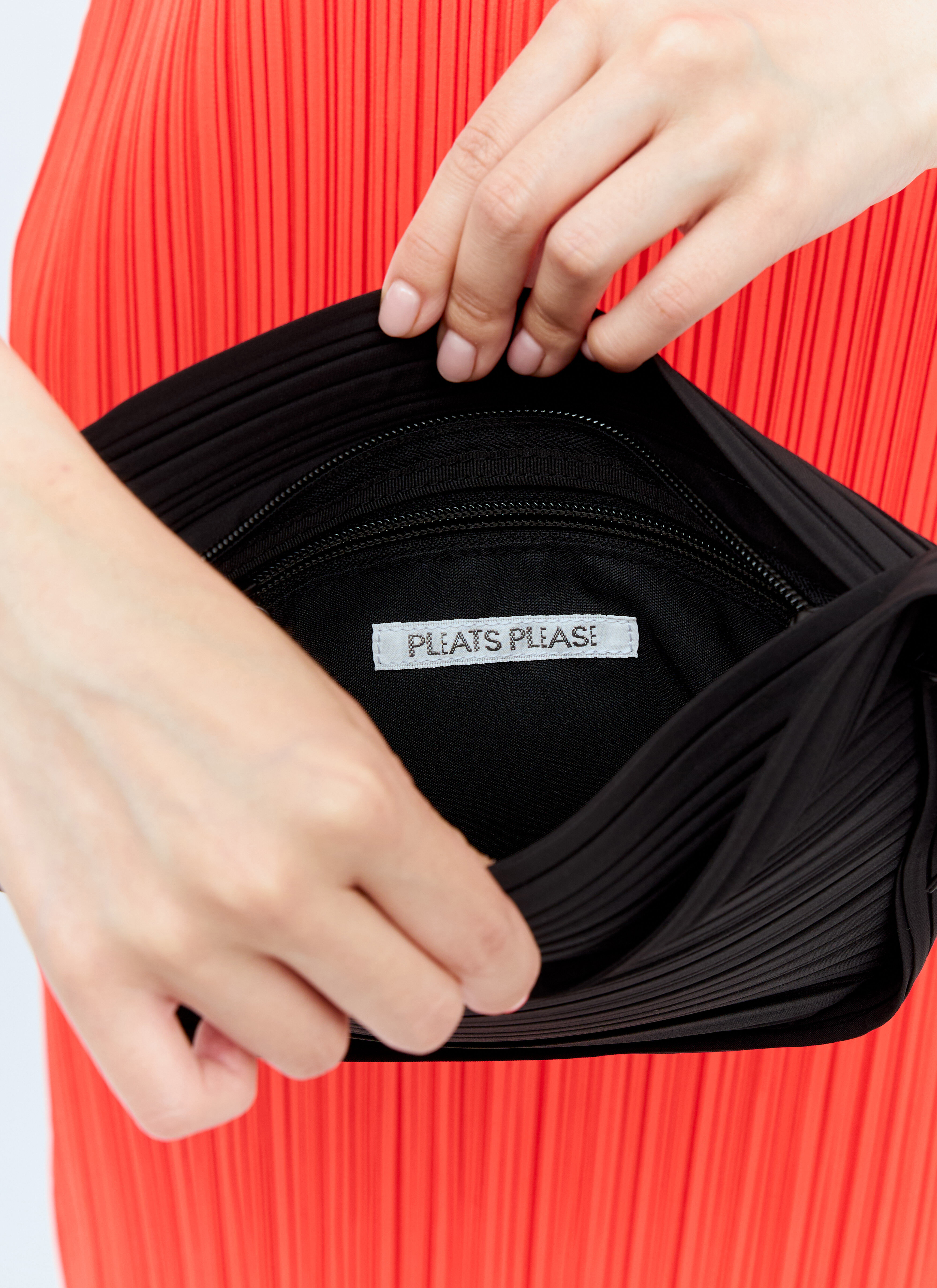 Pleats Please Issey Miyake Women's' Pleats Half-Moon Handbag in Black |  LN-CC®