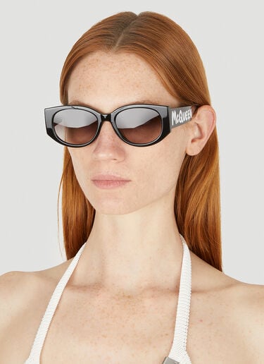 Oval Eye Sunglasses Alexander McQueen Oval Eye Sunglasses Black amq0248057