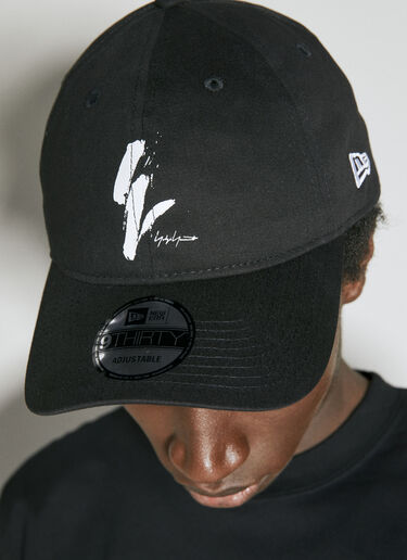x NE 徽标印花棒球帽 Yohji Yamamoto x NE 徽标印花棒球帽 黑色 yoy0154017