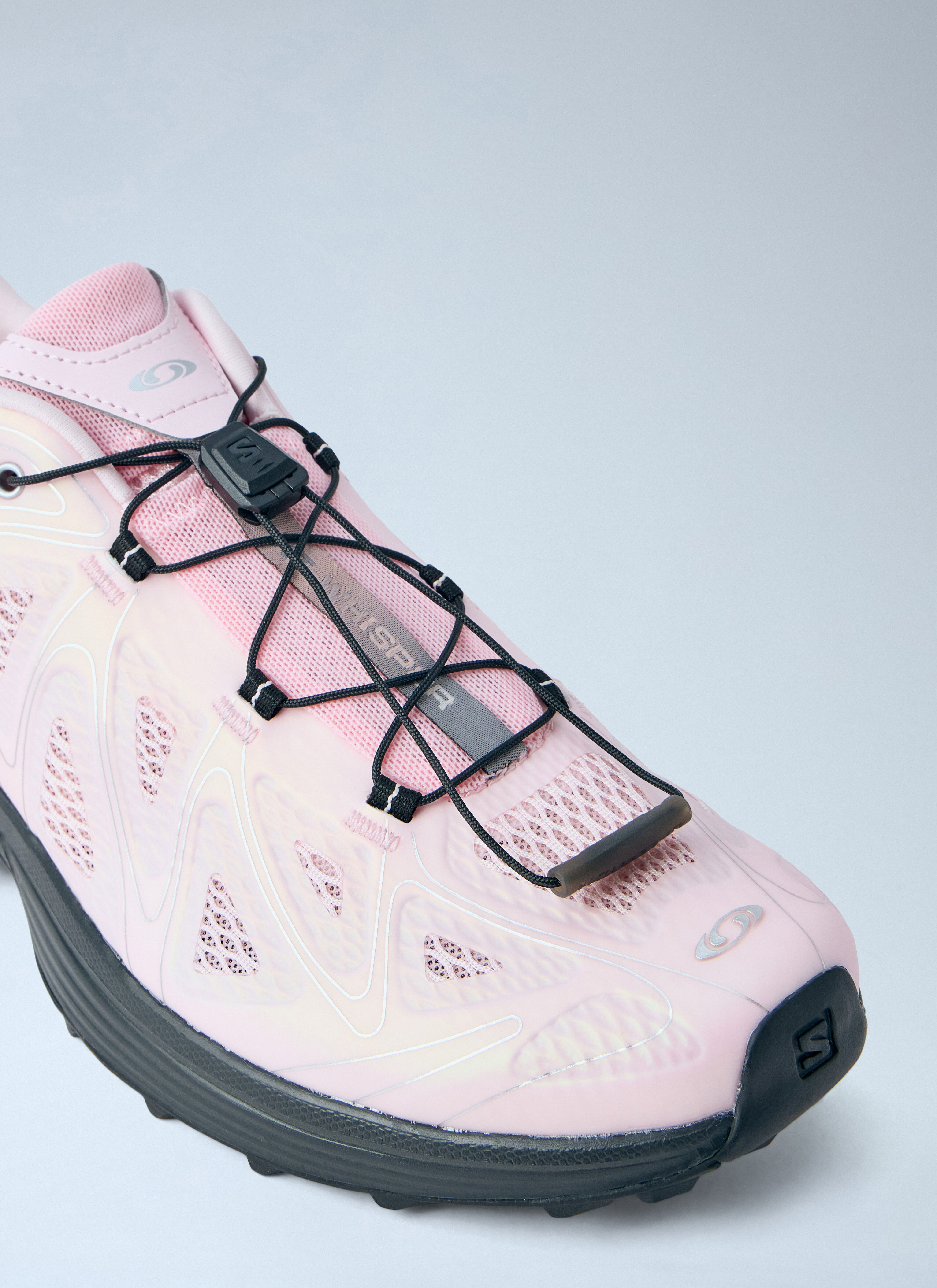 Salomon XT Whisper Void Sneakers in Pink | LN-CC®
