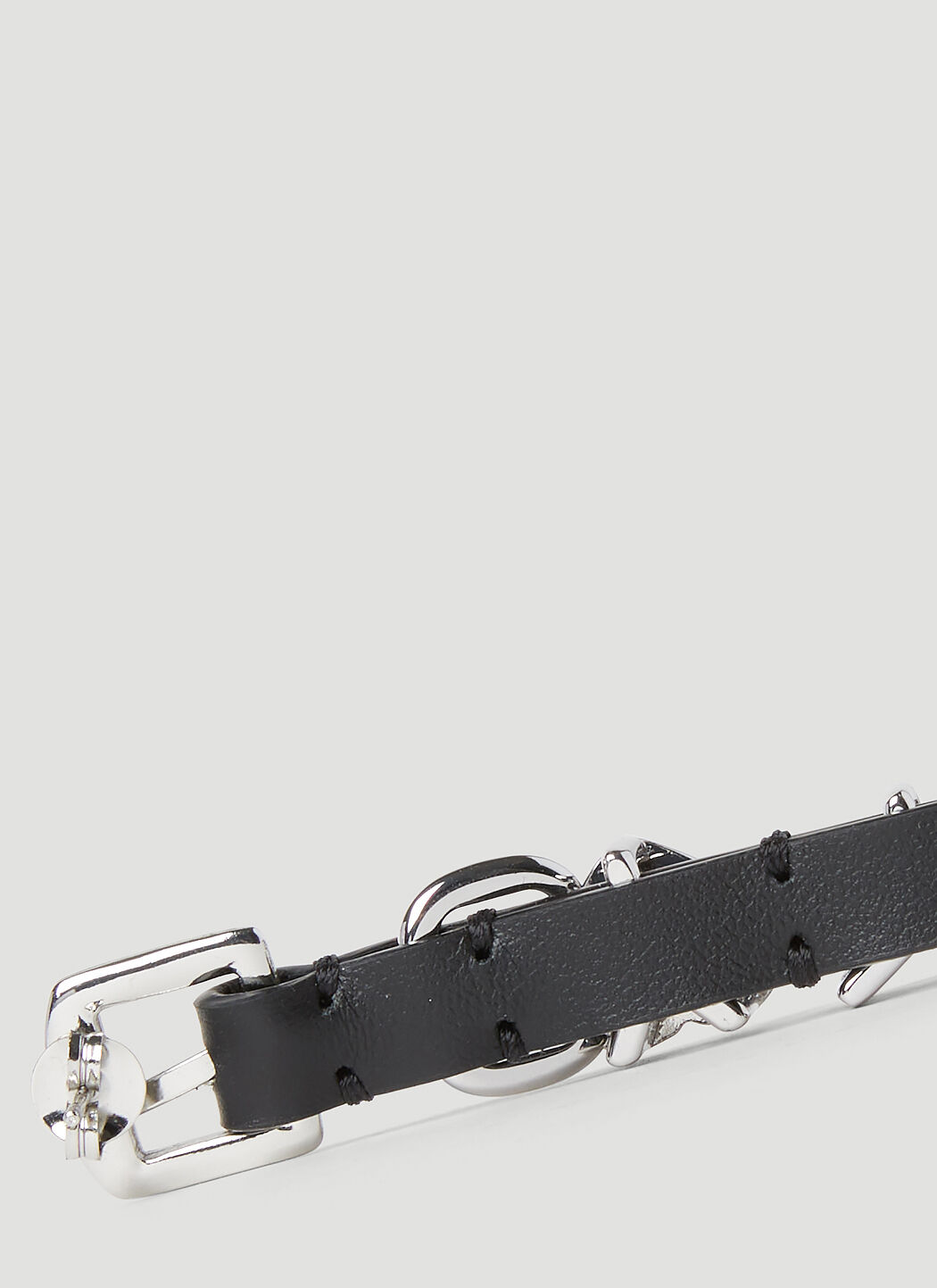 Y/Project Y Heart Belt Earrings in Black für Damen | LN-CC® Y/Project Y Heart Belt Earrings in Black für Damen | LN-CC®