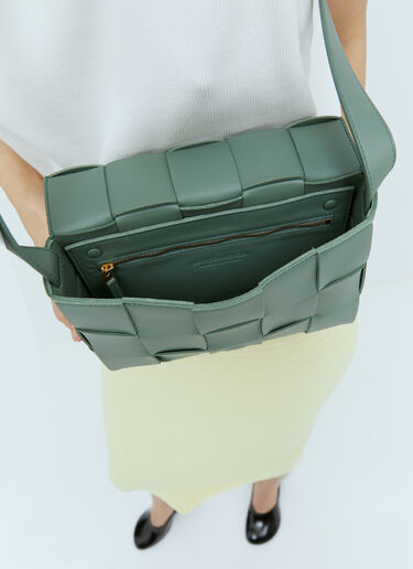 Bottega Veneta Cassette Shoulder Bag Green bov0255046