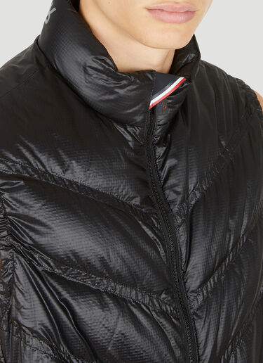 Moncler Grenoble Stelzer ノースリーブジャケット ブラック mog0150010