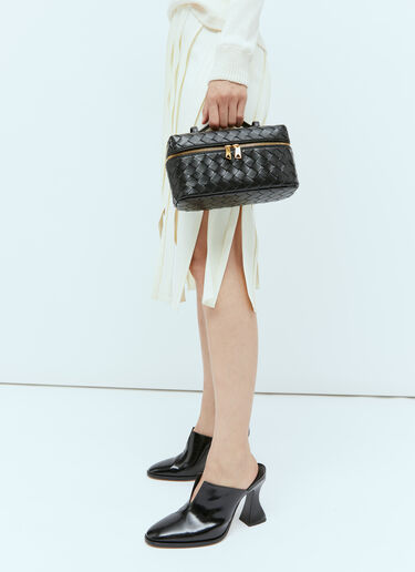 Bottega Veneta Intrecciato Shoulder Bag Black bov0256044
