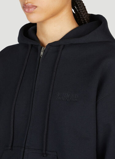 VETEMENTS Logo Embroidery Hooded Sweatshirt Black vet0254017